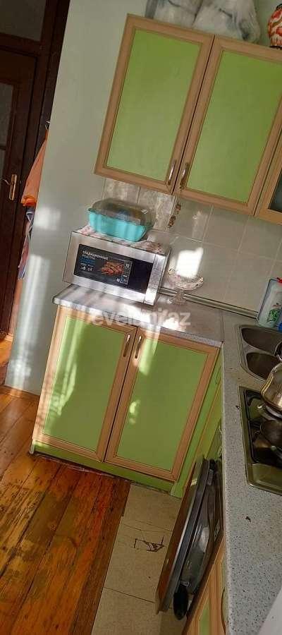 Sale, old building, 3 room, 80 m², Elmlar Akademiyası m.