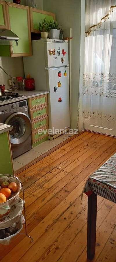 Sale, old building, 3 room, 80 m², Elmlar Akademiyası m.