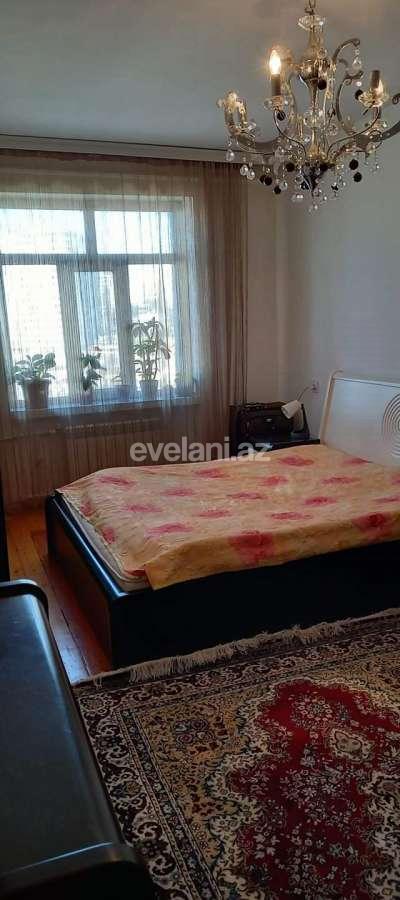 Sale, old building, 3 room, 80 m², Elmlar Akademiyası m.