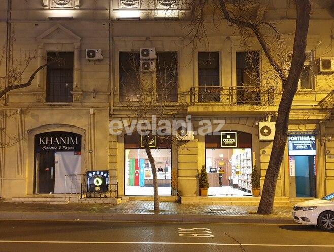 Satılır, köhnə tikili, 3 otaqlı, 100 m², Bakı, Nəsimi r.