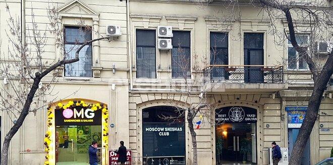 Satılır, köhnə tikili, 3 otaqlı, 100 m², Bakı, Nəsimi r.