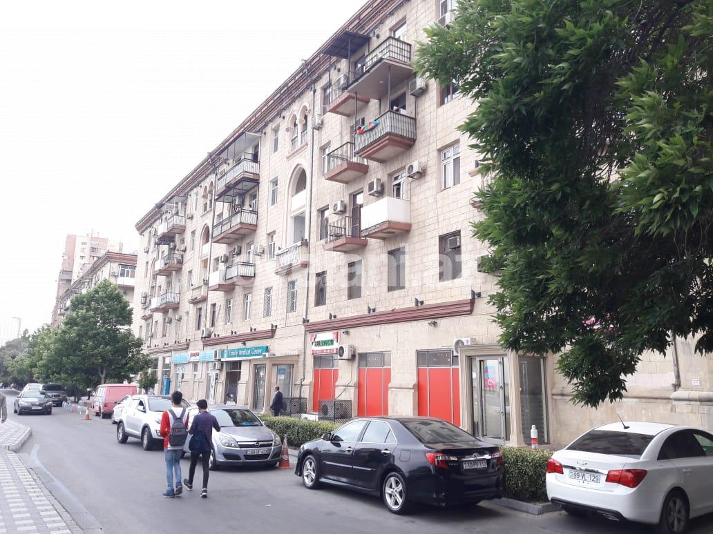 Satılır, köhnə tikili, 3 otaqlı, 80 m², Yasamal r.