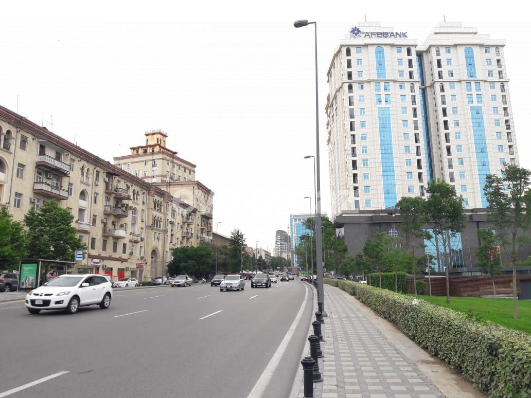 Satılır, köhnə tikili, 3 otaqlı, 80 m², Yasamal r.