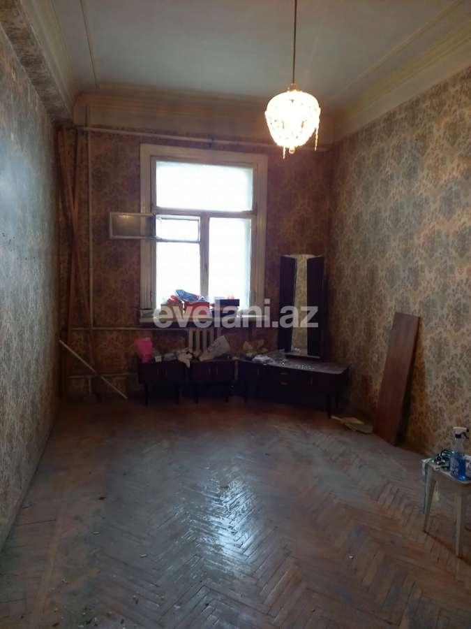 Satılır, köhnə tikili, 2 otaqlı, 60 m², Bakı, Yasamal r.