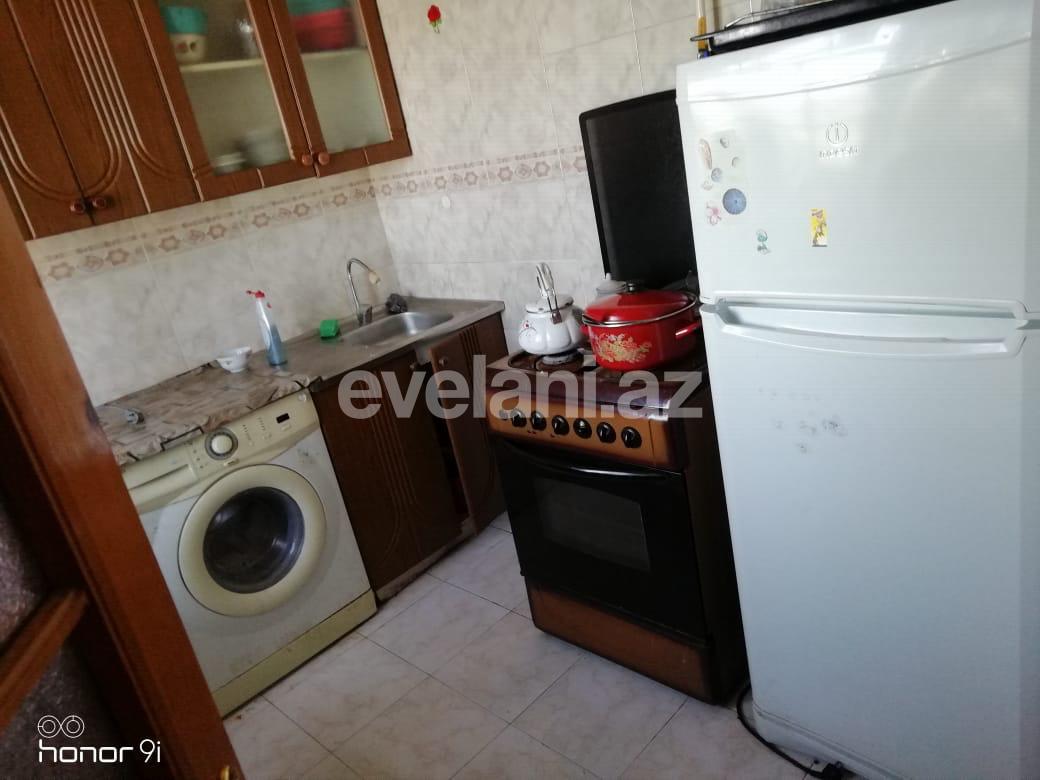 Rent, old building, 3 room, 90 m², Shah Ismail Khatai m.