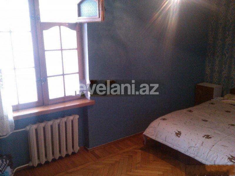 Rent, old building, 3 room, 90 m², Shah Ismail Khatai m.