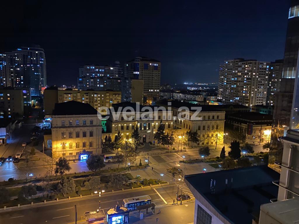 Satılır, yeni tikili, 3 otaqlı, 131 m², Şah İsmayıl Xətai m.