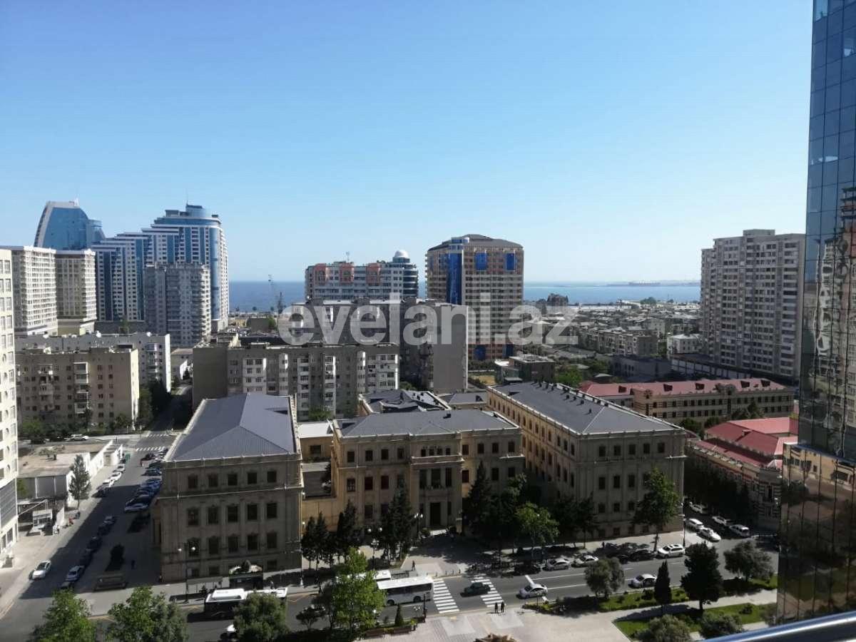 Satılır, yeni tikili, 3 otaqlı, 131 m², Şah İsmayıl Xətai m.