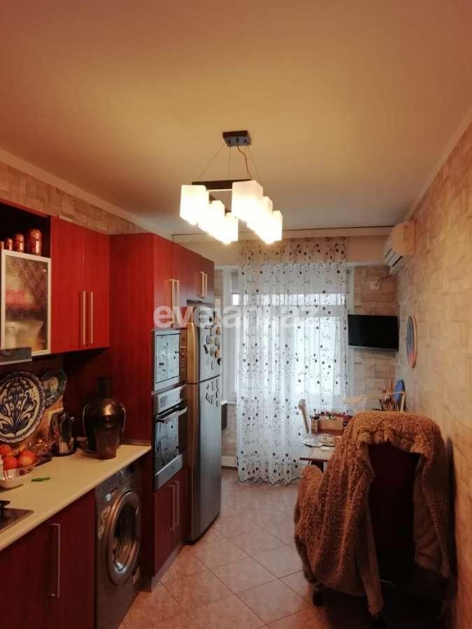 Satılır, köhnə tikili, 3 otaqlı, 65 m², 28 may m.