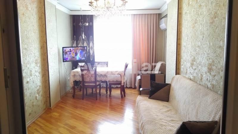 Satılır, yeni tikili, 2 otaqlı, 73 m², İnşaatçılar m.