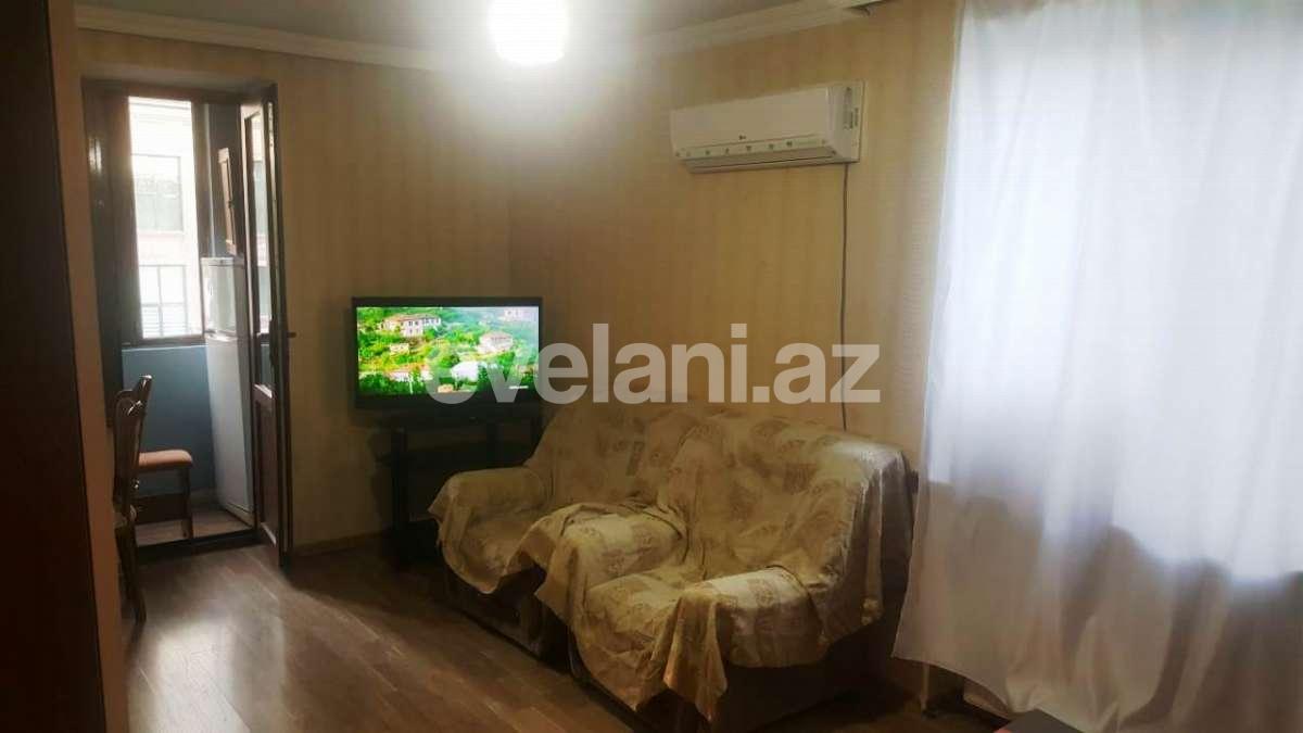 Сдаётся, вторичка, 2-комнаты, 33 m², Элмляр Академиясы m.