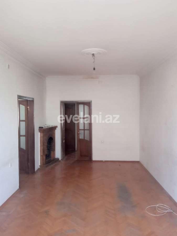 Satılır, köhnə tikili, 2 otaqlı, 66 m², Bakı, Səbail r, İçəri Şəhər m.