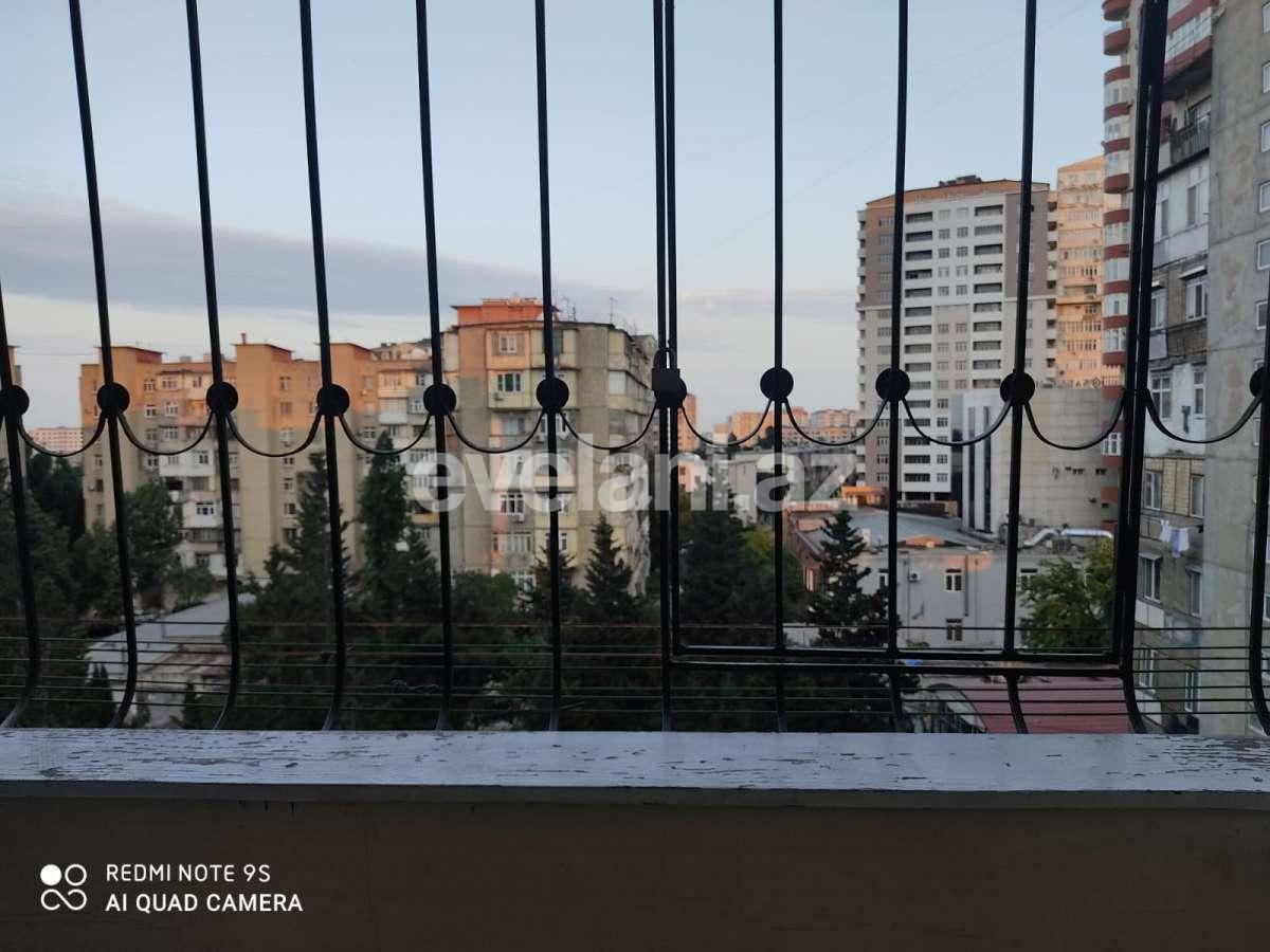 Satılır, köhnə tikili, 3 otaqlı, 80 m², Bakı, Binəqədi r, 9-cu mikrorayon q.