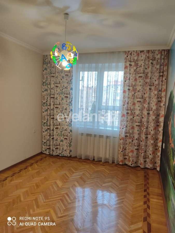Satılır, köhnə tikili, 3 otaqlı, 80 m², Bakı, Binəqədi r, 9-cu mikrorayon q.