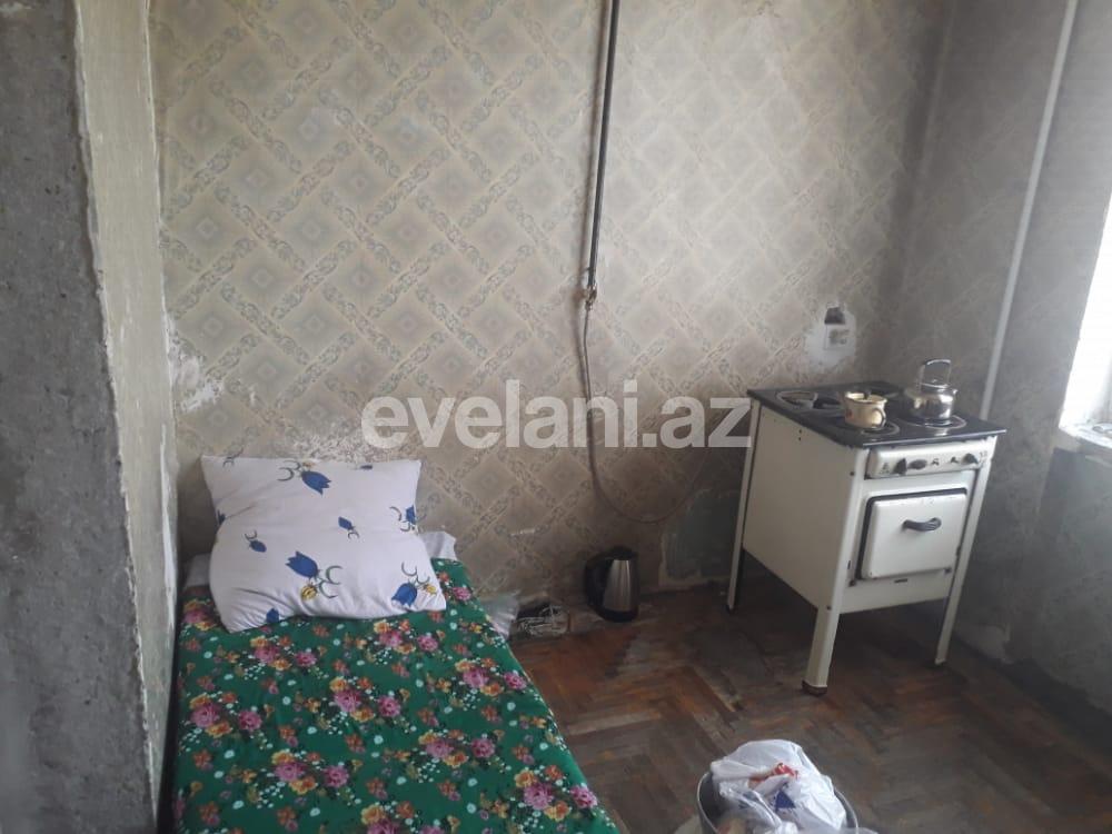 Satılır, köhnə tikili, 2 otaqlı, 50 m², Azadlıq prospekti m.