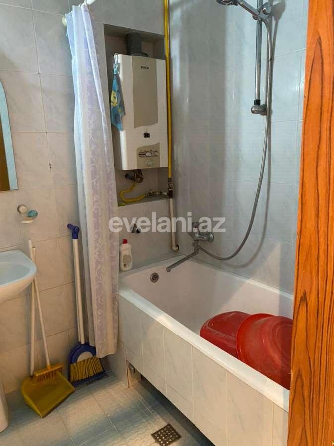 Satılır, köhnə tikili, 4 otaqlı, 140 m², Bakı, Yasamal r, Yasamal q, Elmlər Akademiyası m.