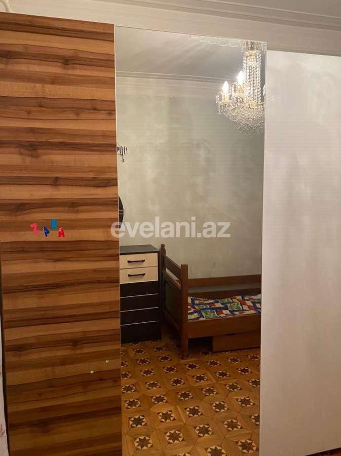 Satılır, köhnə tikili, 4 otaqlı, 140 m², Bakı, Yasamal r, Yasamal q, Elmlər Akademiyası m.