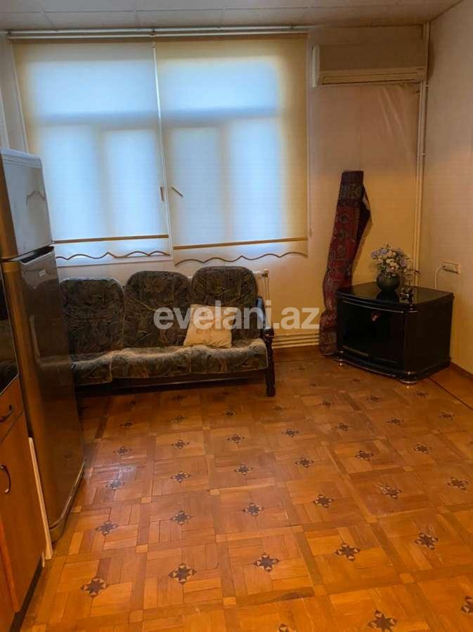 Satılır, köhnə tikili, 4 otaqlı, 140 m², Bakı, Yasamal r, Yasamal q, Elmlər Akademiyası m.