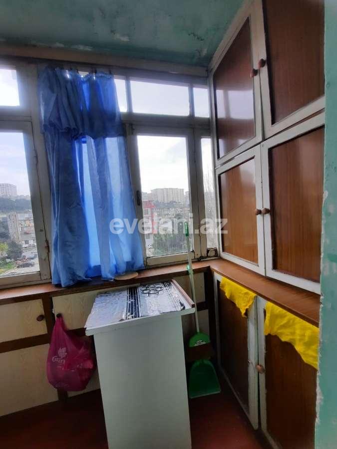 Satılır, köhnə tikili, 3 otaqlı, 80 m², Həzi Aslanov m.