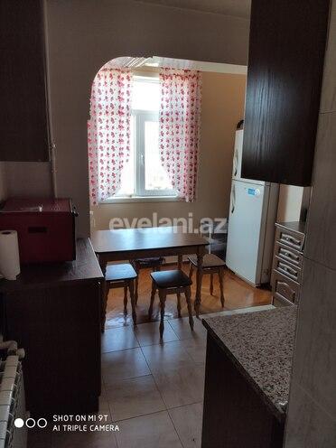 Satılır, köhnə tikili, 3 otaqlı, 70 m², 9-cu mikrorayon q.