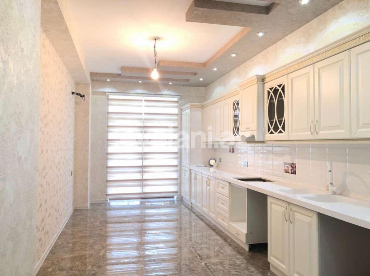 Kirayə verilir, ofis, 3 otaqlı, 140 m², Nəriman Nərimanov m.