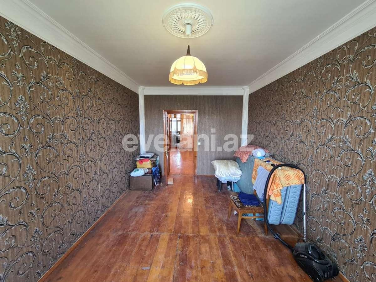 Satılır, köhnə tikili, 3 otaqlı, 80 m², Azadlıq prospekti m.