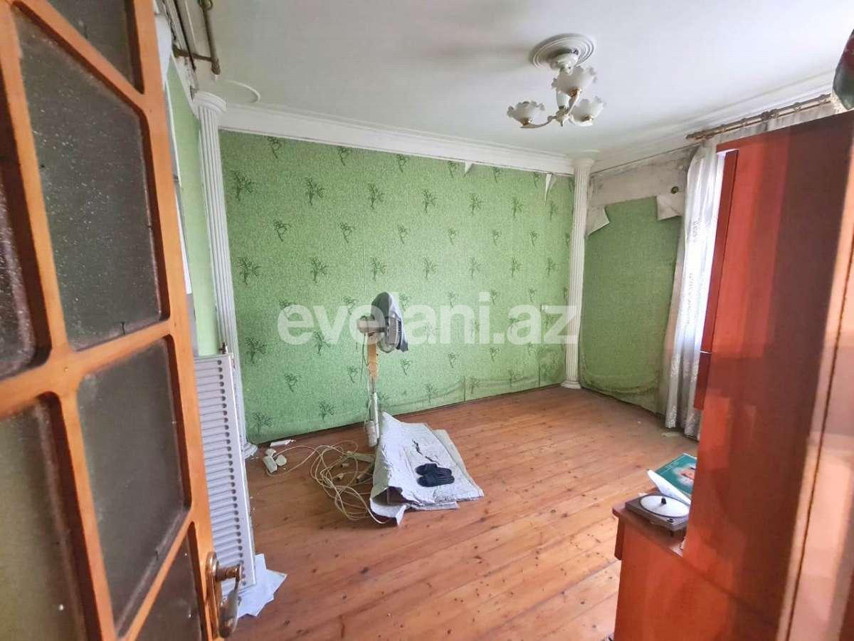 Satılır, köhnə tikili, 3 otaqlı, 80 m², Azadlıq prospekti m.