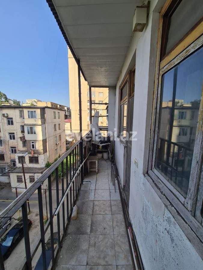 Satılır, köhnə tikili, 3 otaqlı, 80 m², Azadlıq prospekti m.