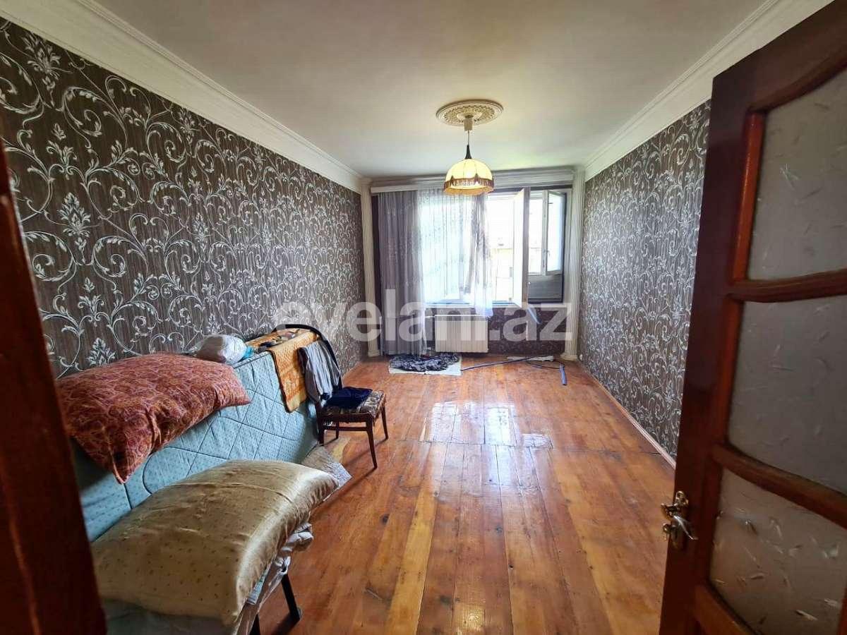 Satılır, köhnə tikili, 3 otaqlı, 80 m², Azadlıq prospekti m.