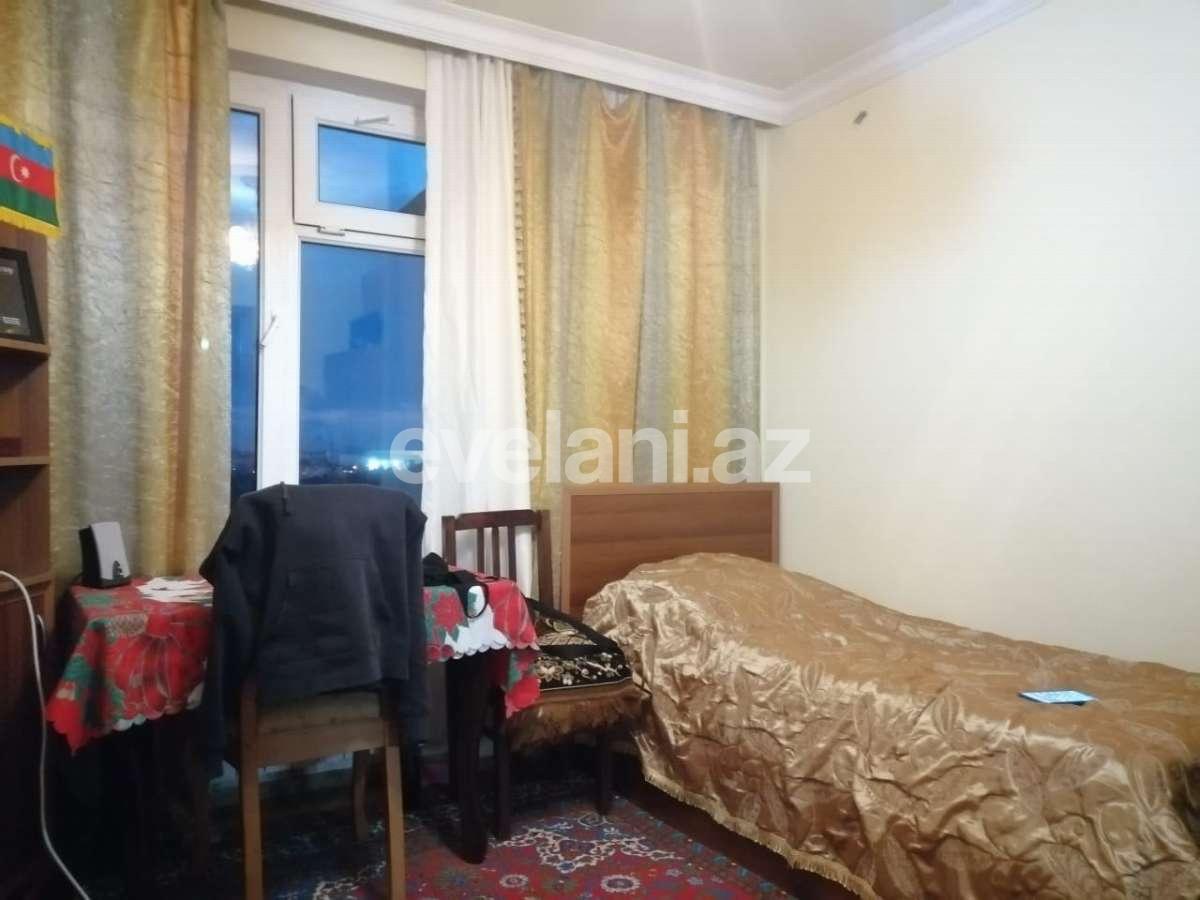 Sale, old building, 4 room, 100 m², Surakhani d.