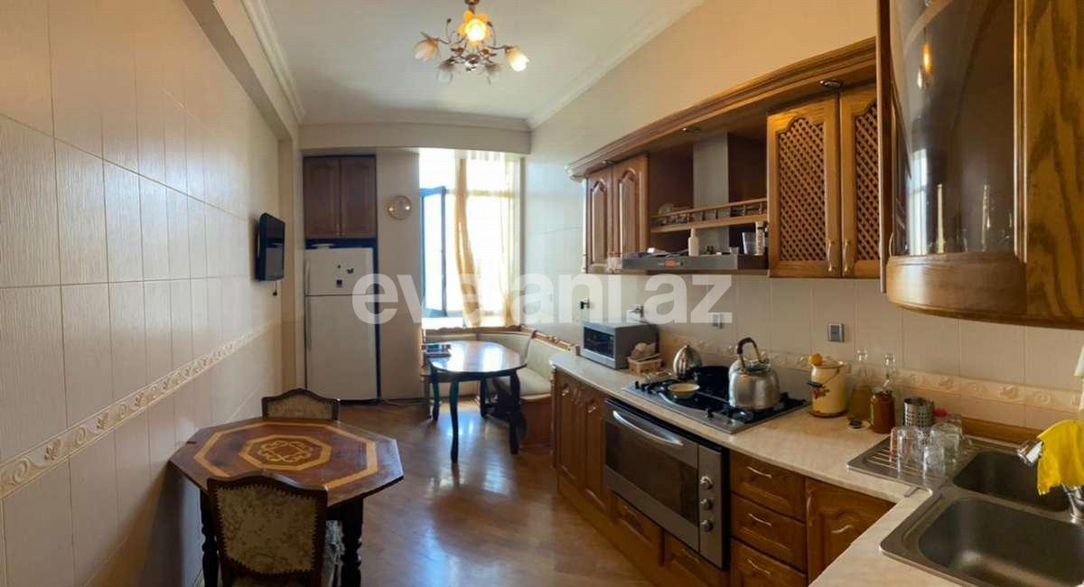 Satılır, yeni tikili, 5 otaqlı, 195 m², Bakı, Yasamal r, Yasamal q.
