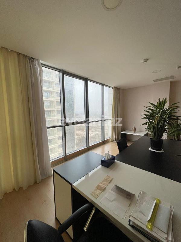 Kirayə verilir, ofis, 3 otaqlı, 85 m², Koroğlu m.