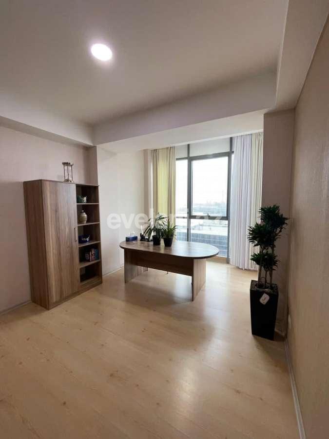 Kirayə verilir, ofis, 3 otaqlı, 85 m², Koroğlu m.