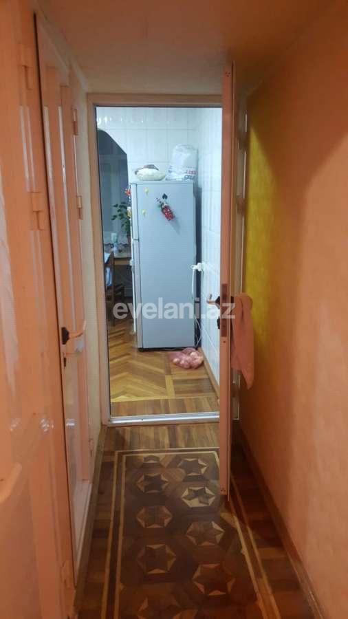 Satılır, köhnə tikili, 3 otaqlı, 85 m², İnşaatçılar m.