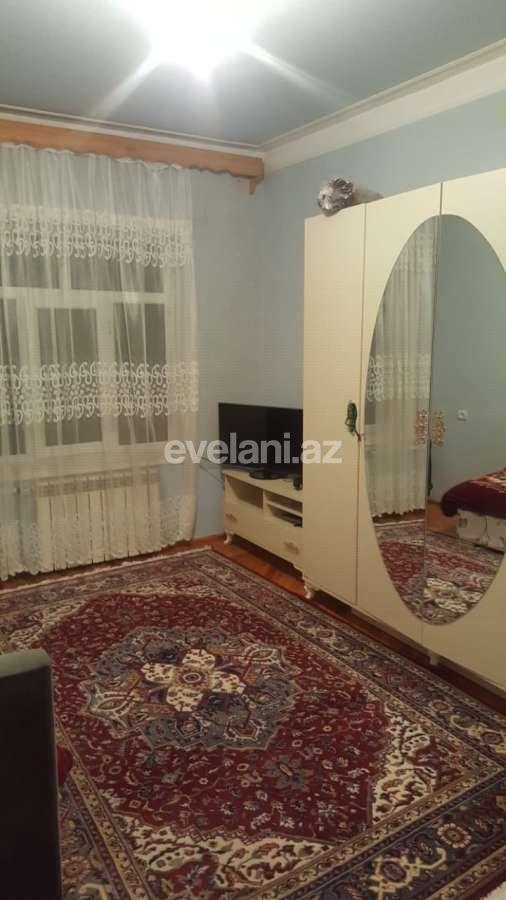 Satılır, köhnə tikili, 3 otaqlı, 85 m², İnşaatçılar m.