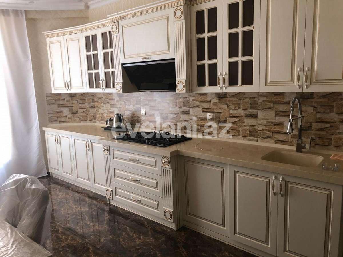 Satılır, yeni tikili, 4 otaqlı, 192 m², Şah İsmayıl Xətai m.