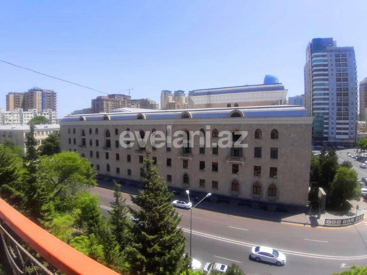 Продаётся, вторичка, 2-комнаты, 68 m², 28 мая m.