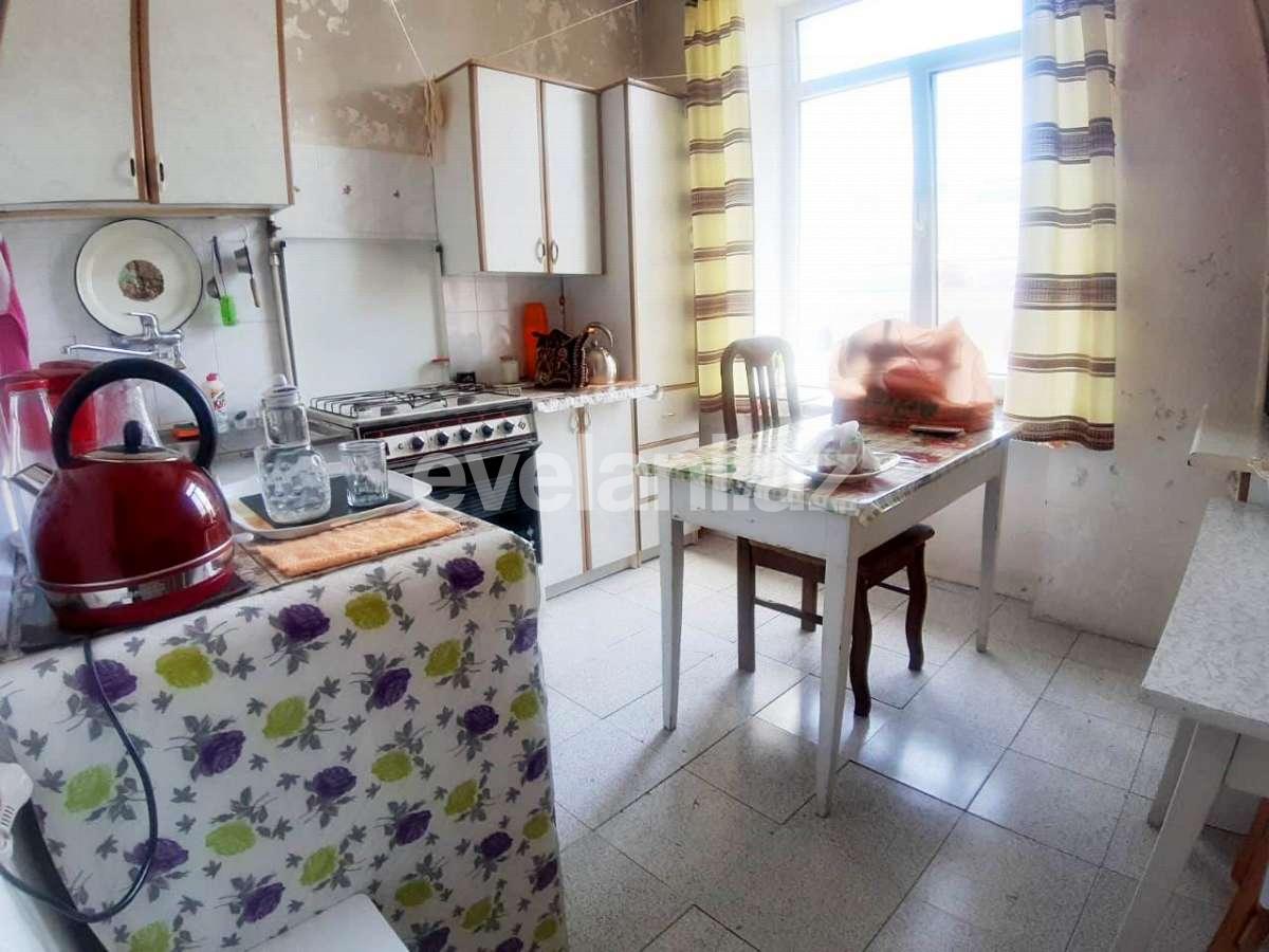 Продаётся, вторичка, 2-комнаты, 68 m², 28 мая m.