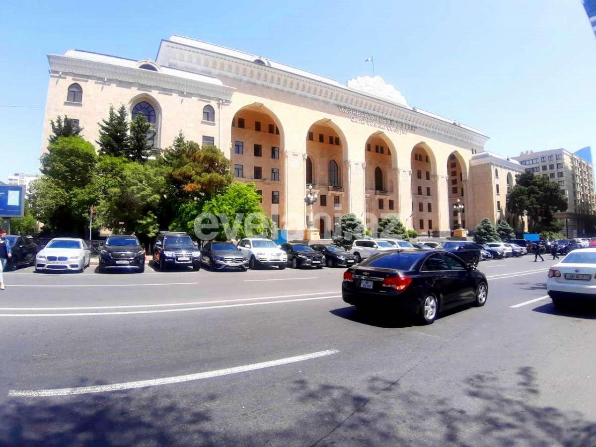 Продаётся, вторичка, 2-комнаты, 68 m², 28 мая m.