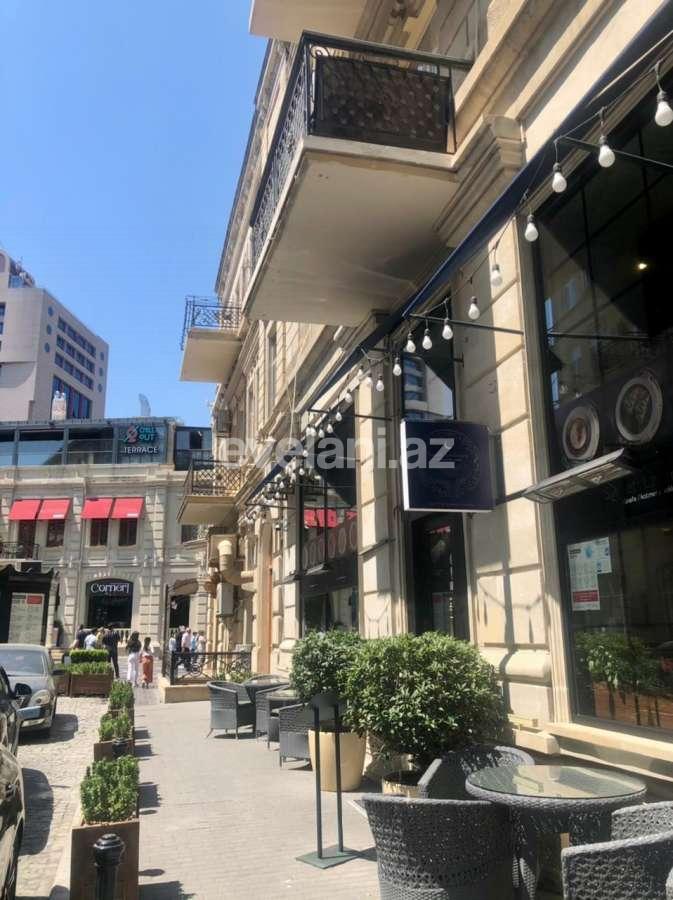 Kirayə verilir, yeni tikili, 3 otaqlı, 110 m², Sahil m.
