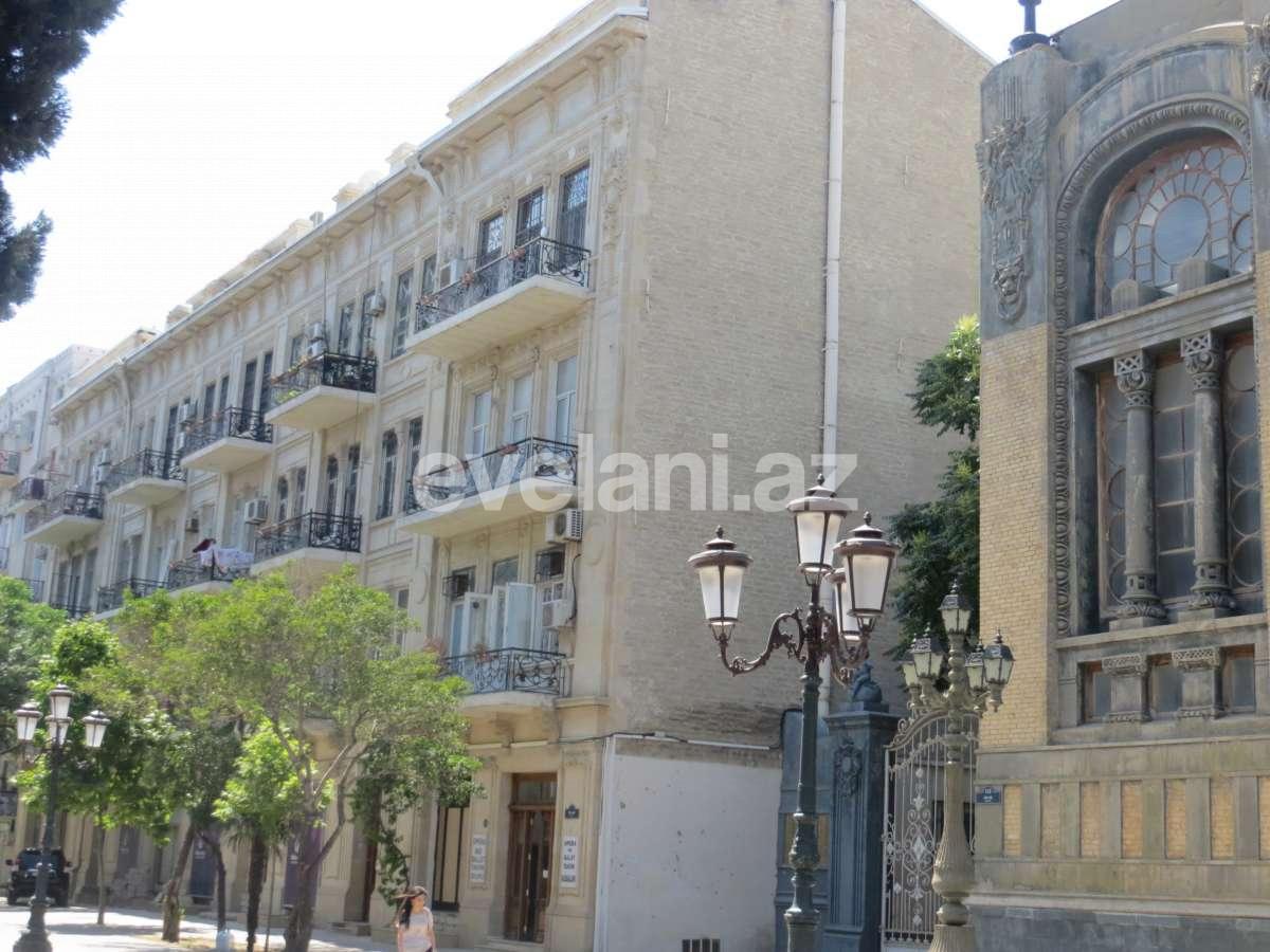 Sale, old building, 3 room, 120 m², Khirdalan