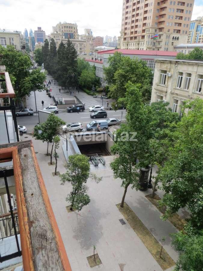 Sale, old building, 3 room, 120 m², Khirdalan