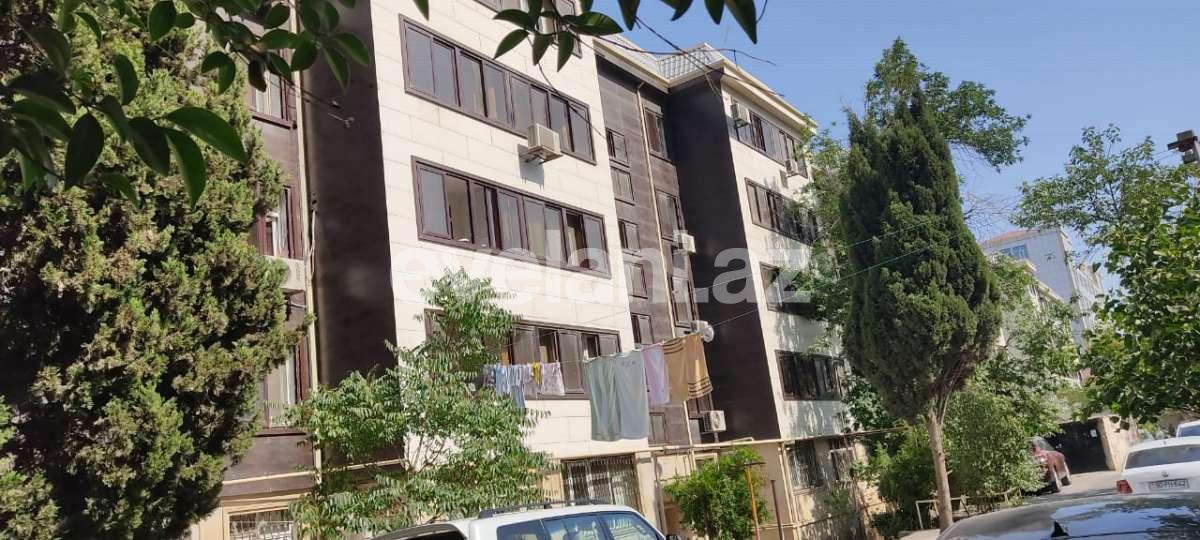 Satılır, köhnə tikili, 3 otaqlı, 70 m², Elmlər Akademiyası m.