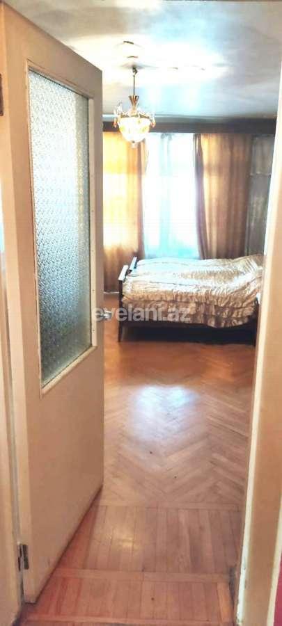 Satılır, köhnə tikili, 3 otaqlı, 70 m², Elmlər Akademiyası m.