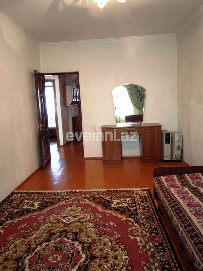 Satılır, köhnə tikili, 3 otaqlı, 80 m², Neftçilər m.