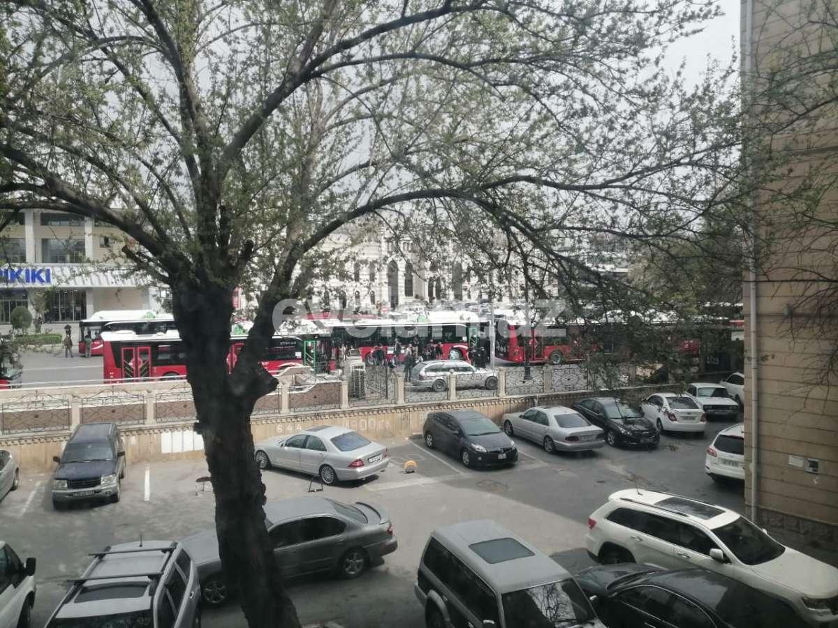 Satılır, köhnə tikili, 2 otaqlı, 50 m², Bakı, Nəsimi r, 28 may m.