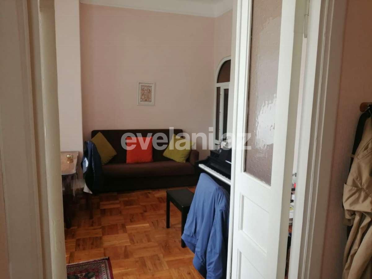 Satılır, köhnə tikili, 2 otaqlı, 50 m², Bakı, Nəsimi r, 28 may m.