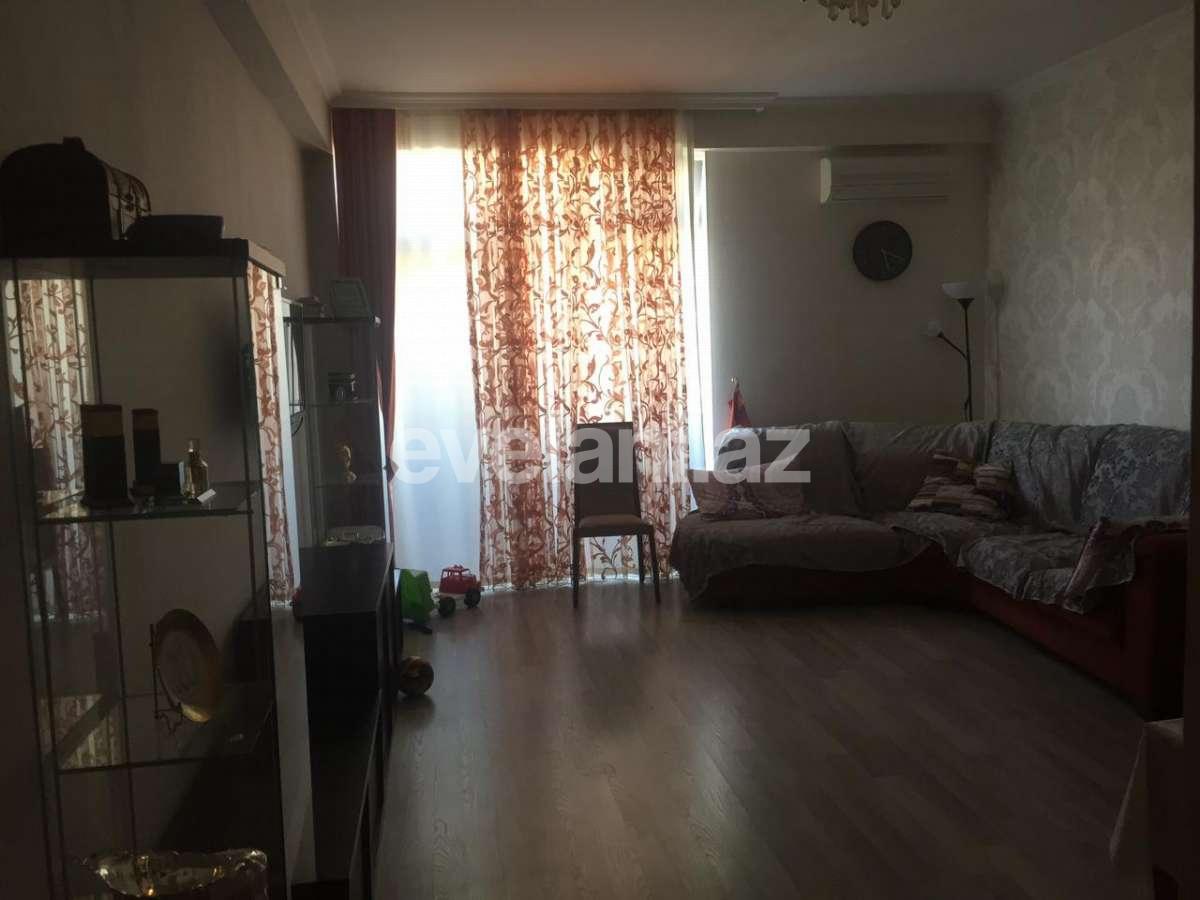 Satılır, yeni tikili, 2 otaqlı, 68 m², Bakı, Binəqədi r, 8-ci mikrorayon q, Azadlıq prospekti m.