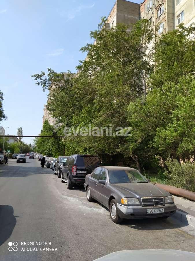 Sale, old building, 3 room, 70 m², Baku, Yasamal r, Inshaatchilar m.