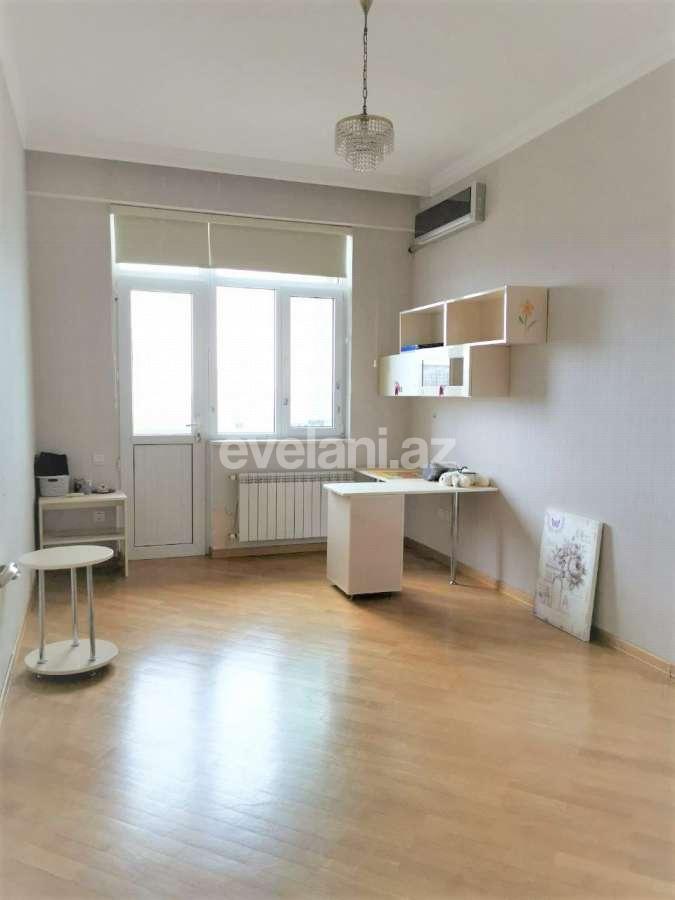 Продаётся, вторичка, 3-комнаты, 165 m², Баку, Ясамальский r.